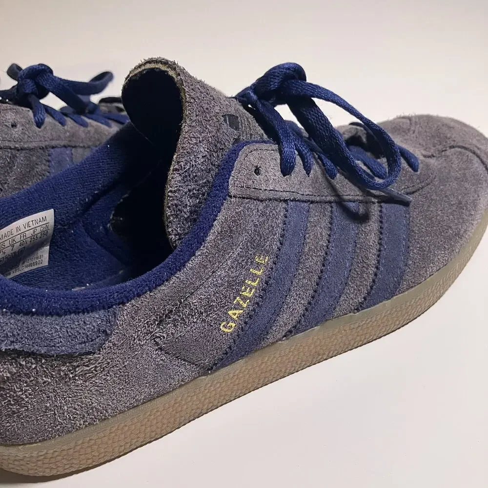 Adidas Gazelle Shoes Mens Size 7.5 Blue Suede Classic Low Top Sneakers‎ Gum Sole